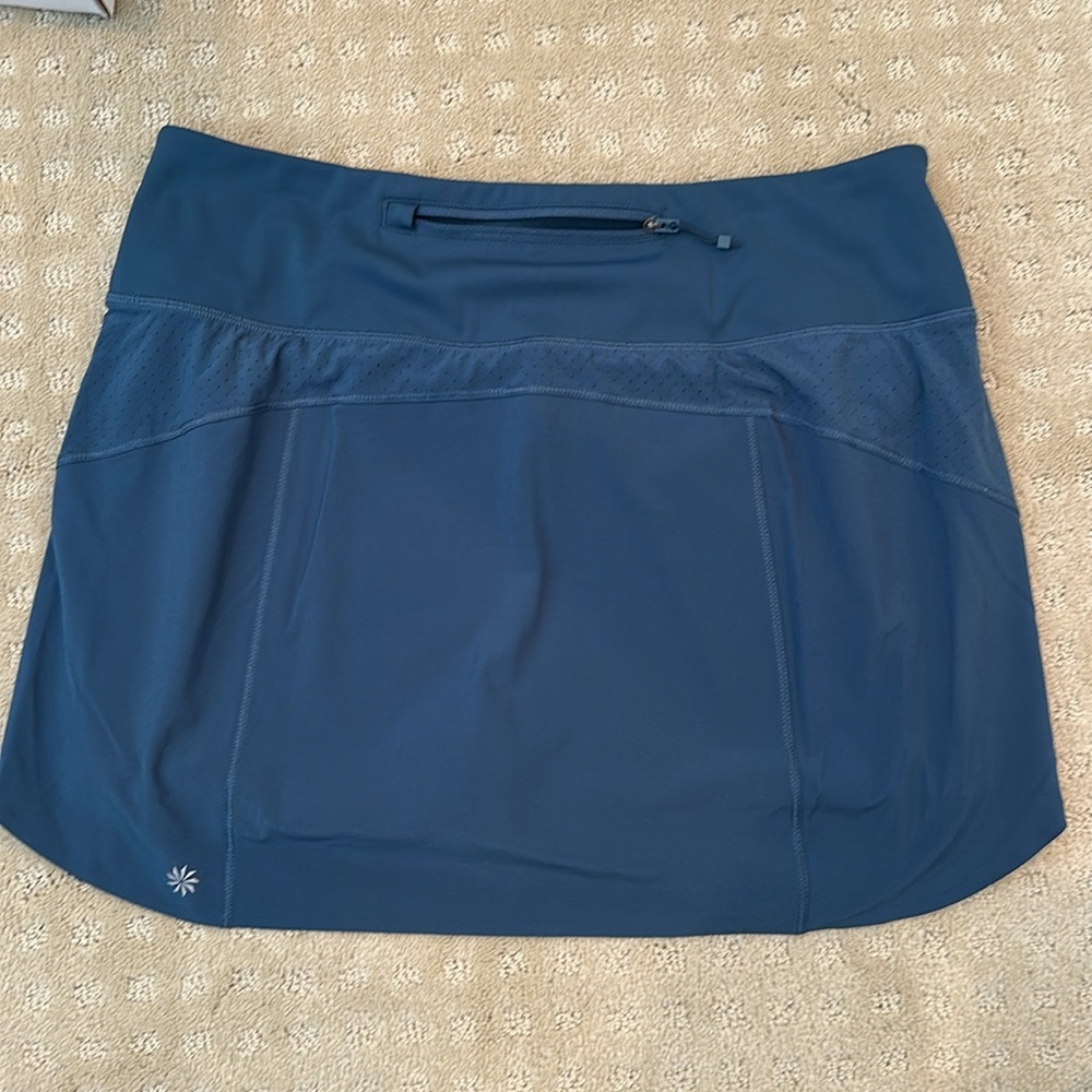 Athleta Run With It Skort, Size M, Green - Picture 4 of 8